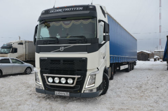 Volvo FH 4*2 тент