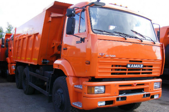 Самосвал Камаз 6520